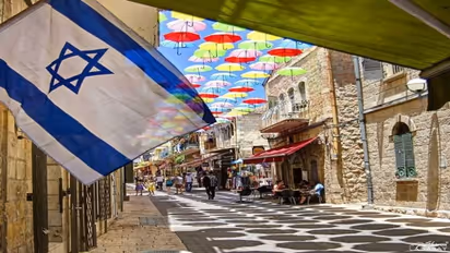 Israel Travel: इजरायल से हो जाएगा प्यार, बस एक बार लाइफ में घूम आएं ये 5 जगहें 