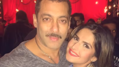 'ആദ്യം ഭയത്തോടെയായിരുന്നു കണ്ടത്', സല്‍മാനെ കുറിച്ച് സെറീന ഖാൻ