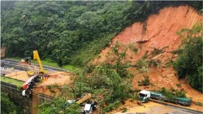 'മണ്ണിന് ബലക്കുറവുണ്ട്, മഴക്കാലം കഴിയുന്നതുവരെ ഏത് നിമിഷവും ഉരുൾപൊട്ടാം'; വടക്കാഞ്ചേരി അകമലയിൽ മുന്നറിയിപ്പ്