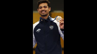 Olympics 2024: வெண்கலம் வென்ற ஸ்வப்னில் குசலேவுக்கு ரூ.1 கோடி பரிசுத் தொகை – மகாராஷ்டிரா முதல்வர் அறிவிப்பு!