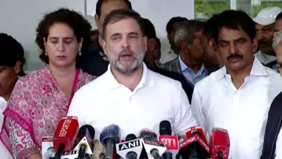 അച്ഛൻ മരിച്ചപ്പോഴുള്ള അതേ വേദന, എന്തുപറഞ്ഞ് ആശ്വസിപ്പിക്കണമെന്നറിയില്ല, വയനാട്ടിലേത് ദേശീയ ദുരന്തം: രാഹുൽ