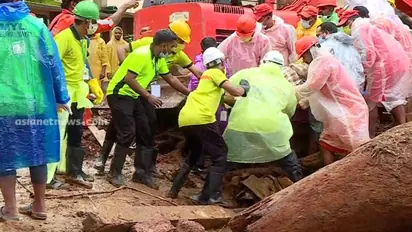 ചൂരൽമല വില്ലേജ് റോഡിൽ നിന്ന് ഒരു മൃതദേഹം കൂടി കിട്ടി; ഇന്ന് ഇതുവരെ കണ്ടെടുത്തത് നാല് പേരുടെ മൃതദേഹങ്ങൾ
