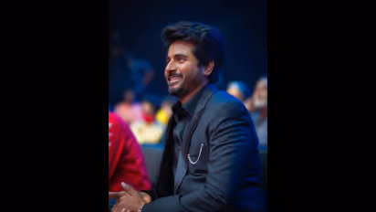 இன்ஸ்டாவில் மில்லியனில் ஃபாலோவர்ஸ் இருந்தாலும்.. மனைவியை மட்டுமே ஃபாலோ பண்ணும் 2 டாப் ஹீரோஸ்! யார் தெரியுமா?