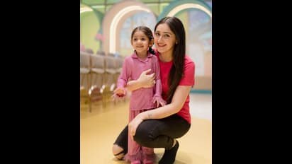 அப்படியே அம்மா சாயிஷாவை உரித்து வைத்திருக்கும் ஆர்யா மகள் அரியானா! 3-வது பிறந்தநாள் கொண்டாட்ட புகைப்படங்கள்!