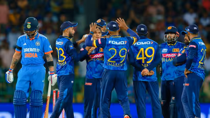 சூப்பர் ஓவர் இல்லை - டிராவில் முடிந்த முதல் ஒருநாள் போட்டி – ஒரு ரன்னுக்கு 2 விக்கெட்டுகளை இழந்த இந்தியா!