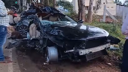 Karnataka: 3 Reva university students killed as Audi car rams into tree in Kolar