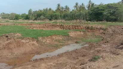 ಕೆಆರ್‌ಎಸ್‌ ಜಲಾಶಯದಲ್ಲಿ ಹೆಚ್ಚಾದ ನೀರು: ಪಕ್ಕದಲ್ಲೇ ಮಳೆ ಕೊರತೆಯಿಂದ ಕೆರೆಗಳು ಖಾಲಿ ಖಾಲಿ!