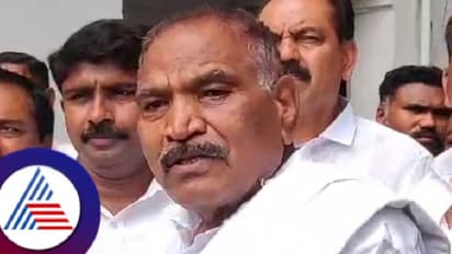 'ಕಾಂಗ್ರೆಸ್‌ಗೆ ಮಾನ ಮಾರ್ಯಾದೆ ಇದ್ಯಾ?'   ಜನಾಂದೋಲ ಕಾರ್ಯಕ್ರಮದಲ್ಲಿ ಶಾಸಕ ಶಿವಲಿಂಗೇಗೌಡ ಎಡವಟ್ಟು!