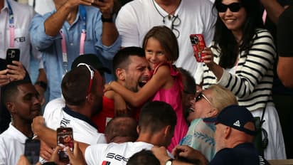 ഒളിംപിക്സില് അല്കാരസിനോട് കണക്കു തീര്ത്തു; ഗോള്ഡന് സ്ലാം നേട്ടത്തിനൊടുവില് പൊട്ടിക്കരഞ്ഞ് ജോക്കോ