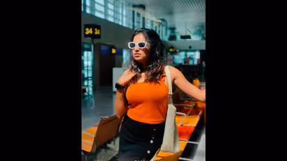 ಈ ಮಳೆಯಲ್ಲಿ ಗೋವಾಗೆ ಹೊರಟ ಸೋನು ಗೌಡ; ಲಾಕರ್‌ನ ಓವನ್‌ ಅನ್ಬೇಡ ತಾಯಿ ಎಂದು ಕಾಲೆಳೆದ ನೆಟ್ಟಿಗರು! 