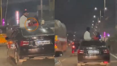 ಕಾರ್ ಸನ್ರೂಫ್ ತೆರೆದು ಕೈಯಲ್ಲಿ ಎಣ್ಣೆ ಹಿಡಿದು ಬ್ಯುಸಿ ರೋಡ್ಲ್ಲಿ ಗೆಳತಿ ಜೊತೆ ಕಾನೂನು ವಿದ್ಯಾರ್ಥಿಯ ಮೋಜು ಮಸ್ತಿ