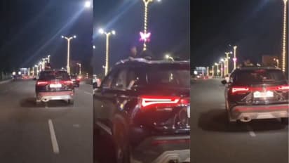 ಸಿಎಂ ನಿವಾಸದ ಎದುರೇ ಅಪ್ಪಿಕೊಂಡು ಮುದ್ದಿಸುತ್ತಾ ತುಟಿಗೆ ತುಟಿ ಸೇರಿಸಿದ ಜೋಡಿ; ವಿಡಿಯೋ ವೈರಲ್