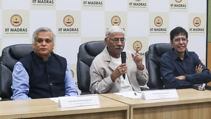 சென்னை ஐஐடிக்கு ரூ.228 கோடி அள்ளிக் கொடுத்த முன்னாள் மாணவர்! கல்விக்காக மிகப்பெரிய நன்கொடை இதுதான்!