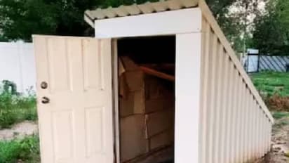 പുതുതായി വാങ്ങിയ വീട്ടിലൊരു പ്രത്യേക വാതിൽ, തുറന്ന് നോക്കിയ കുടുംബത്തെ ഞെട്ടിച്ച് അകത്തെ കാഴ്ചകൾ