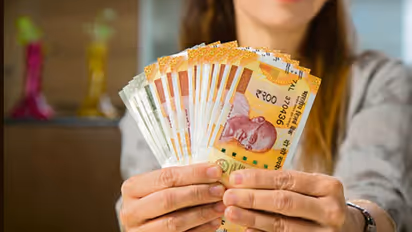 Guaranteed income of Rs. 1 Lakh per month with THIS home-based business!