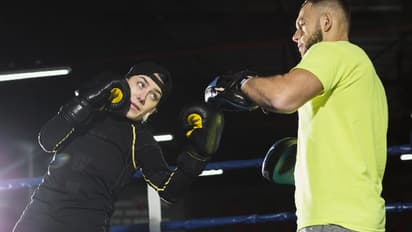 रेसलर के Weight-loss टेक्नीक होते हैं घातक, जानें सॉना सूट-वाटर लॉस से जुड़े Risk