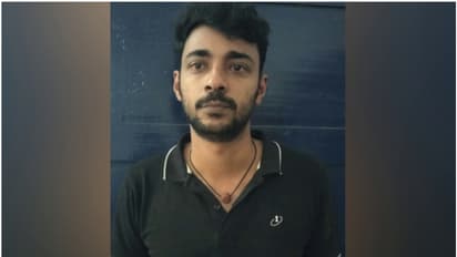 കണ്ണൂരിലെ വാഹന ഷോറൂമിൽ നിന്ന് ലക്ഷങ്ങൾ തട്ടി; അസി. മാനേജർ അറസ്റ്റിൽ