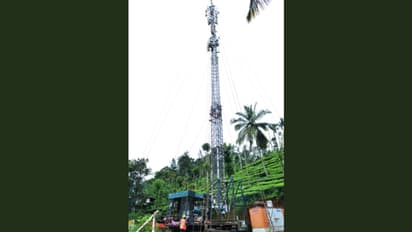 ചൂരല്മലയില് താല്ക്കാലിക ടവർ, ദുരന്ത ഭൂമിയിലെ ഏകോപനങ്ങൾക്ക് ഇന്റര്നെറ്റ് വേഗതയില്ലെന്ന പ്രശ്നം പരിഹരിച്ചു