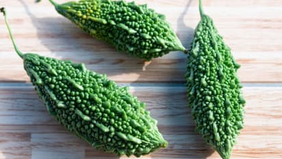 करेले के जूस के 8 अद्भुत फायदे, सेहत का है खजाना