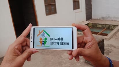 PM Awas Yojana 2.0: नए नियमों में क्या बेटों को मिलेगा घर? जानें पूरी सच्चाई!