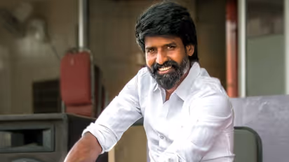 சூரி ஜோடியாக ஐஸ்வர்யா லட்சுமி நடிக்கும் 'மாமன்' படத்தின் பர்ஸ்ட் லுக் வெளியானது!