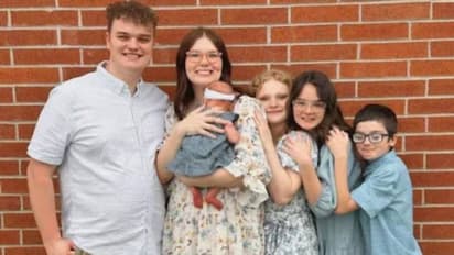 24 -കാരി അമ്മയ്‍ക്ക് 16 -കാരി മകൾ, ഇളയ മകന് 5 മാസം പ്രായം, ആറം​ഗ കുടുംബത്തിന്റെ വ്യത്യസ്തമായ കഥ