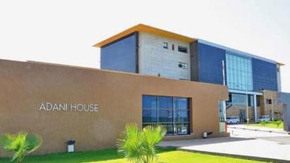 Adani House | உங்களுக்கு அம்பானி வீடு மட்டும் தானே அதானி வீடு தெரியுமா? வாங்க தெரிஞ்சுக்கலாம்!!