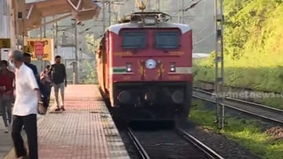 യാത്രക്കാരുടെ നിരന്തര ആവശ്യം; പാലരുവി എക്സ്പ്രസിന് ഇന്ന് മുതൽ നാല് അധിക കോച്ചുകൾ