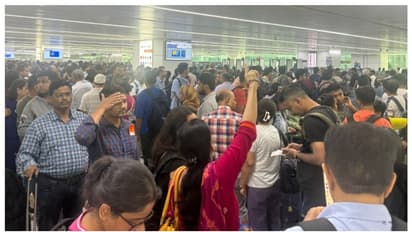 സുരക്ഷാ കാത്തിരിപ്പ് 256 മിനിറ്റ്; ദില്ലി എയർപോർട്ടിലെ സുരക്ഷാ പരിശോധനയില്‍ വലഞ്ഞെന്ന് കുറിപ്പ് 