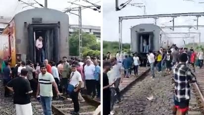 सूरत के पास 2 टुकड़ों में बंट गई अहमदाबाद-मुंबई Double Decker Express