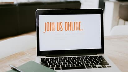 क्या ऑनलाइन कोर्स दिला सकते हैं भारत में नौकरी?