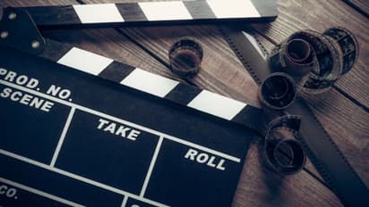 फिल्म शूटिंग के रोचक Fact: सीन लेने से पहले क्यों बजाते हैं क्लैप बोर्ड?