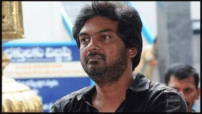 పూరి దగ్గర 4 కథలు రెడీగా ఉన్నాయి కానీ హీరోలు ? ఇండస్ట్రీ హిట్ ఇచ్చిన డైరెక్టర్ కి ఇలాంటి పరిస్థితా