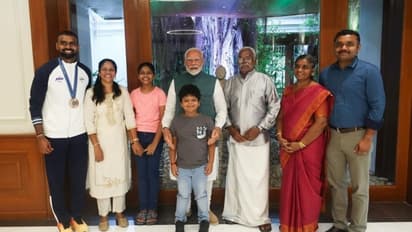 "One of the best leaders in the world...": Sreejesh shares heartwarming experience of meeting PM Modi (WATCH)