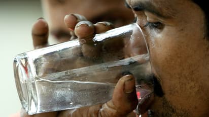  ఎవరు లెమన్ వాటర్ తాగకూడదో తెలుసా? 