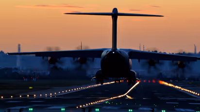 दुनिया के सबसे बड़े यात्री विमान में करें सफर, चल रहा स्पेशल ऑफर