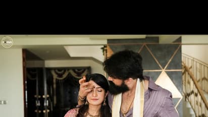 ನಾಡಿನ ಜನತೆಗೆ ವರಮಹಾಲಕ್ಷ್ಮೀ ಹಬ್ಬದ ಶುಭಾಶಯ ತಿಳಿಸಿದ ಯಶ್ , ರಾಧಿಕಾ ಪಂಡಿತ್ 