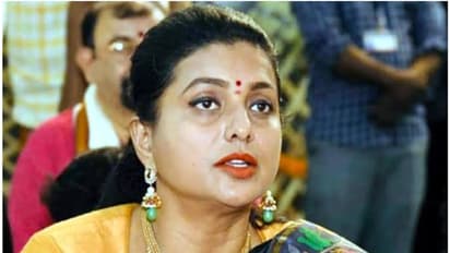 రోజా ఫుల్ టైమ్ రీ ఎంట్రీ, బుల్లితెరపై జబర్థస్త్ ను మించిన షోతో మాజీ హీరోయిన్ సందడి