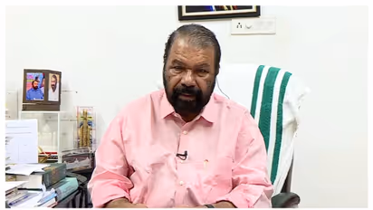 'പാഠപുസ്തകങ്ങളും പഠനോപകരണങ്ങളും തയ്യാർ, ക്യാംപ് ഒഴിഞ്ഞാൽ സ്കൂൾ തുറക്കും': വി ശിവൻകുട്ടി