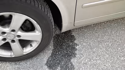 जानें क्यों कार के इंजन से टपकता है पानी, क्यों होती है यह परेशानी?