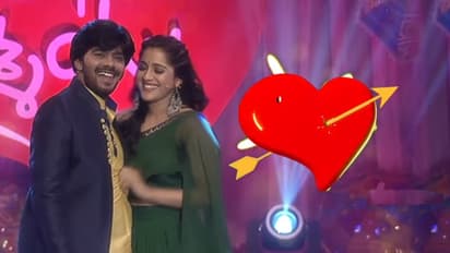 సుధీర్‌, రష్మి నుంచి ఇది కదా కావాల్సింది! వింటేజ్‌ రొమాన్స్ తో ఫ్యాన్స్ ట్రీట్‌ ఇచ్చిన జబర్దస్త్ జోడీ 