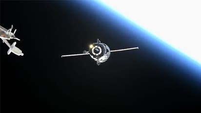 മൂന്ന് ടണ്ണോളം ഭക്ഷണം, ഇന്ധനം, മറ്റ് സാമഗ്രികള്; ആളില്ലാ റഷ്യന് പേടകം ബഹിരാകാശ നിലയത്തിലെത്തി