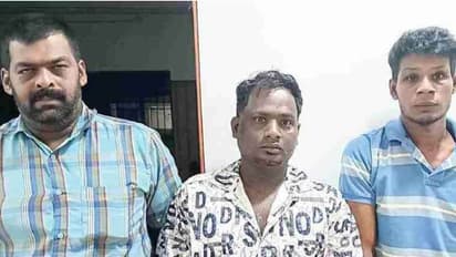 ബിവറേജിന് മുന്നിൽ നിർത്തിയിട്ട ഓട്ടോ കാണാനില്ല, കിട്ടിയത് ആക്രിക്കടയിൽ; പ്രതികളെ പൊക്കിയ പൊലീസിന് ലോട്ടറി!