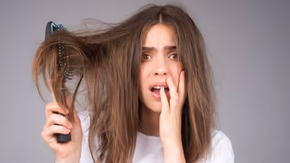 Say Goodbye to Frizzy Hair: Effective home remedies you must try today 
