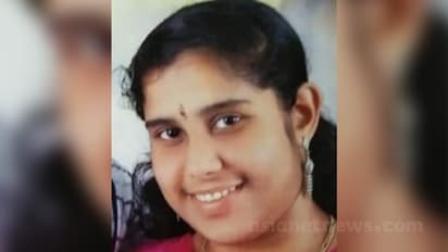 നഗ്നചിത്രങ്ങൾ പ്രദർശിപ്പിക്കുമെന്ന് ഭീഷണി; ആതിരയുടെ ഫോണിൽ നിന്ന് ലോൺ ആപ്പ് മെസ്സേജുകൾ കണ്ടെത്തി