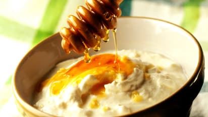 തേനിനൊപ്പം കഴിക്കാന് പാടില്ലാത്ത എട്ട് ഭക്ഷണങ്ങള്