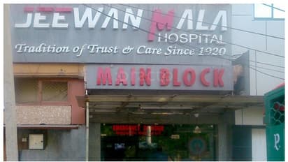 104 വർഷം, 5 തലമുറയിലായി 140 -ൽ അധികം ഡോക്ടർമാർ; പക്ഷേ, കളം വിടാൻ ആറാം തലമുറ; അറിയാം ദില്ലി 'ഡോക്ടർ സാമ്രാജ്യം'