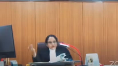 ದುಡಿದು ಸಂಪಾದಿಸಿ, ಪತಿಯಿಂದ ಮಾಸಿಕ 6 ಲಕ್ಷ ಜೀವನಾಂಶ ಕೇಳಿದ ಪತ್ನಿಗೆ ಖಡಕ್ ಸಂದೇಶ ನೀಡಿದ ಜಡ್ಜ್