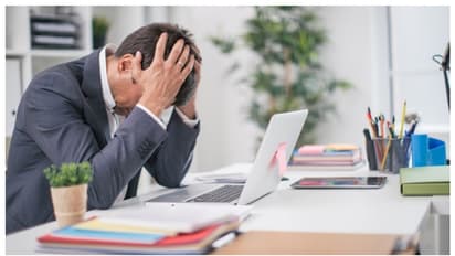 രാവിലെ ആറുമണിയുടെ ഷിഫ്റ്റിന് കയറാൻ പുലർച്ചെ 1.30 ന് മേലുദ്യോഗസ്ഥന്‍റെ നിർദ്ദേശം; 'ടോക്സിക്' എന്ന് സോഷ്യൽ മീഡിയ