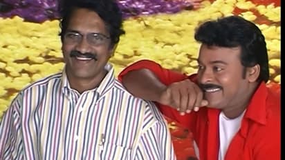 ఇంద్ర మూవీ సెట్స్ లో రామ్ చరణ్.. అప్పుడు ఇలా ఉండేవాడా? అసలు గుర్తుపట్టలేరు!